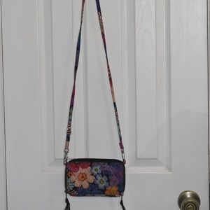 Floral Vera Bradley crossbody/wallet/wristlet